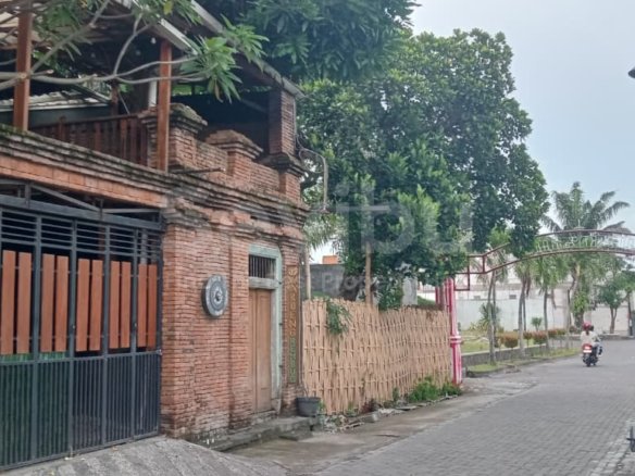 Disewakan Rumah artistik di Madegondo Grogol Sukoharjo dekat ke Pakuwon Mall Solo Baru