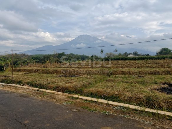 Dijual Tanah Datar 1770m2 View Cantik Kerjo Karanganyar