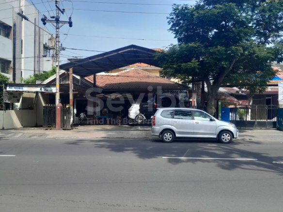 Dijual tanah dibawah harga pasar Jl Imam Bonjol 1100m²