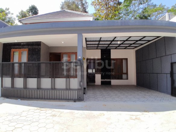 Limasan modern full furnished dekat kampus UII Kaliurang Yogyakarta