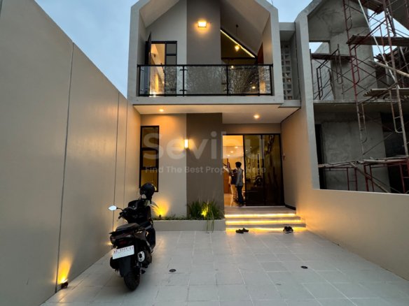 Rumah Scandinavian modern dekat stadion Maguwo, Yogyakarta