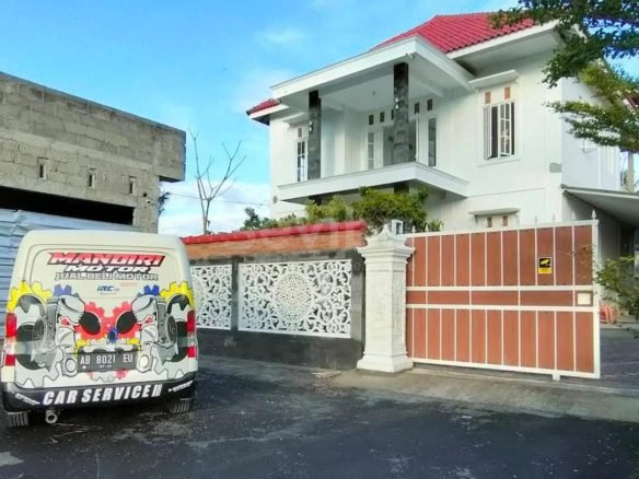 Villa mewah 2 lantai view sawah & gunung di Sleman, Yogyakarta