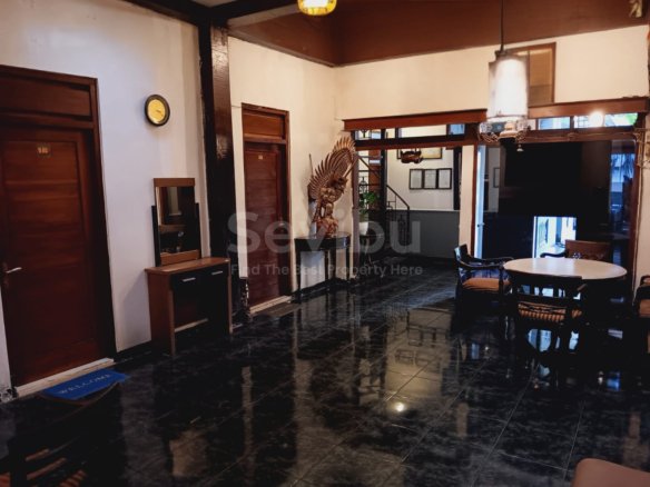 Dijual hotel aset Produktif di Panularan Laweyan, Siap Beroperasi