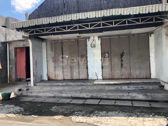 Dijual Ruko Strategis di kedunglumbu Pasar Kliwon, Lingkungan Bisnis