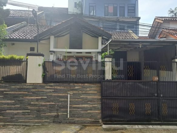 Rumah pinggir jalan pasirjati Ujungberung Bandung timur